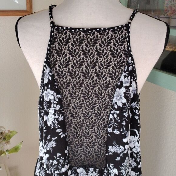 Oddy Polka Dot Sundress - Picture 6 of 12